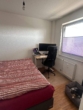 Schlafzimmer mit Mustermöbel - Die perfekte Single Wohnung ! Moderne 1,5 Zimmer Wohnung mit Balkon in einem wärmedämmten Haus Nähe Herold-Center zu vermieten !!