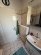 Badezimmer 1 - Wunderschöne 2 Zi. EG Wohnung im 2 Fam.Hs mit großen Garten in Norderstedt-Garstedt zu vermieten !!