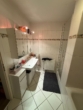 Badezimmer 2 - Traumhaftes 4 Zimmer Endreihenhaus mit Sonnenterrasse in Norderstedt-Glashütte zu vermieten!!!