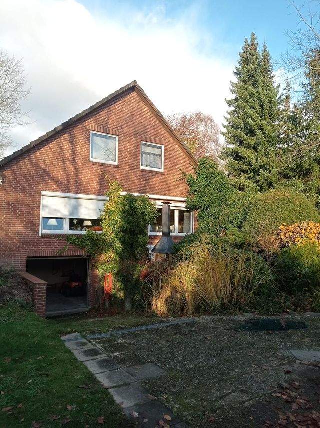 Gepflegtes 5,5 Zimmer Einfamilienhaus mit schönem Grundstück und Garage in Lehmsal-Mellingsstedt zu verkaufen!!!, 22397 Hamburg, Einfamilienhaus