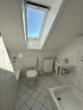 Badezimmer - Schnucklige top sanierte 1 Zimmer DG-Wohnung im wärmegedämmten Haus in Norderstedt Garstedt zu vermieten !!
