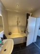 Badezimmer 1 - Charmante 2,5 Zimmer Maisonette-Wohnung mit kleiner Terrasse in 4 Fam. Haus in Norderstedt zu vermieten!!!