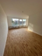 Wohnzimmer - Neu sanierte gut aufgeteilte 2 2/2 Zimmer Wohnung in Norderstedt-Glashütte ..Nähe Glashütter Markt zu vermieten !!