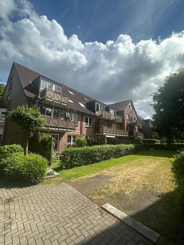 Charmante 3 Zimmer Wohnung mit Balkon in schöner Wohnanlage in Norderstedt-Garstedt Nähe Herold-Center zu vermieten !!, 22848 Norderstedt, Etagenwohnung