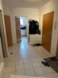 Flur mit Einbauschrank - Charmante 3 Zimmer Wohnung mit Balkon in schöner Wohnanlage in Norderstedt-Garstedt Nähe Herold-Center zu vermieten !!