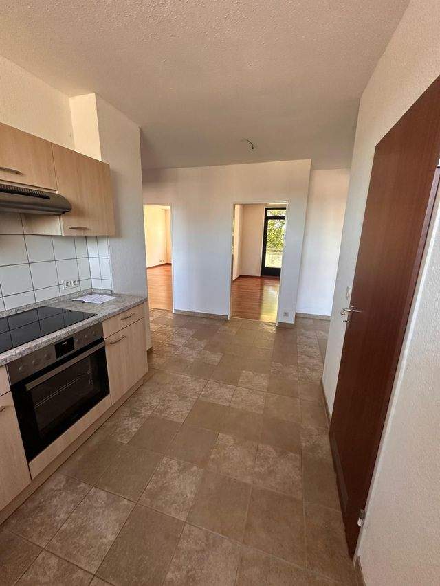 Einziehen und Wohlfühlen !! Schöne 3 Zimmer Wohnung mit schönem Sonnenbalkon in Norderstedt-Garstedt zu vermieten ! - Photo 4