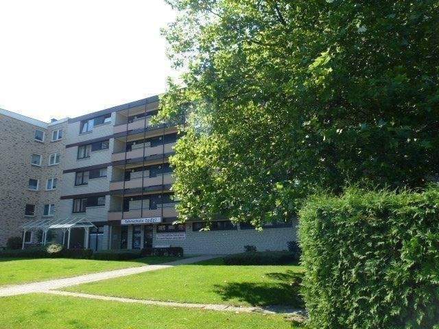 Einziehen und Wohlfühlen !! Schöne 3 Zimmer Wohnung mit schönem Sonnenbalkon in Norderstedt-Garstedt zu vermieten !, 22850 Norderstedt, Etagenwohnung