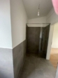 Gästebad obere Etage mit Dusche - Wohntraum in Norderstedt ! Perfekte 4 Zimmer Wohnung mit Balkon und Dachterrasse in Norderstedt Friedrichsgabe zu vermieten !!