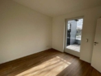 Schlafzimmer obere Etage - Wohntraum in Norderstedt ! Perfekte 4 Zimmer Wohnung mit Balkon und Dachterrasse in Norderstedt Friedrichsgabe zu vermieten !!