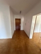 Flur - Charmante 2 Zi. Whg. mit Balkon in ruhiger 30er Zone und Sackgassenlage Nähe des Herold-Centers zu vermieten!!
