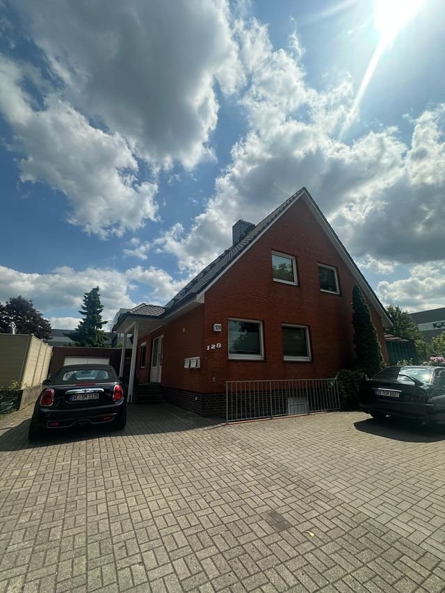 Tolle 2,5 Zimmer EG-Wohnung mit Terrasse und Garten und Einzelgarage im 2 Familienhaus in Norderstedt-Glashütte zu vermieten !!!, 22851 Norderstedt, Terrassenwohnung