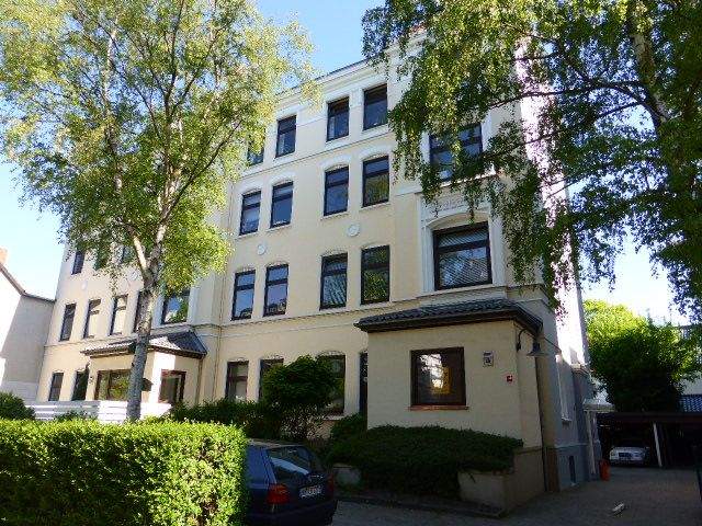 Traumhafte möblierte DG Wohnung im Jugendstilhaus in Top Lage Nähe Schanze zu vermieten !!, 22769 Hamburg, Apartment