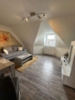 Wohnzimmer - Traumhafte möblierte DG Wohnung im Jugendstilhaus in Top Lage Nähe Schanze zu vermieten !!