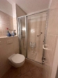 Gäste WC mit Dusche - Einladende 4 Zimmer-Wohlfühl Erdgeschosswohnung mit Terrasse und Gartenanteil in Norderstedt-Mitte zu vermieten !!