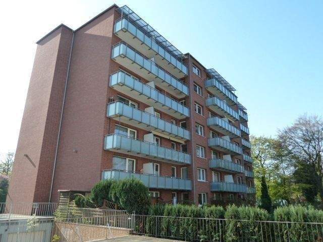Traumwohnung ! Schöne 2,5 Zimmer Wohnung mit Südwestbalkon im wärmegedämmten Haus in Norderstedt-Mitte zu vermieten!!!, 22846 Norderstedt, Etagenwohnung
