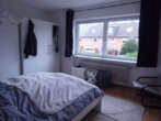Schlafzimmer - Schönes gepflegtes 3,5 Zimmer Mittelreihenhaus in Norderstedt-Garstedt zu vermieten !!
