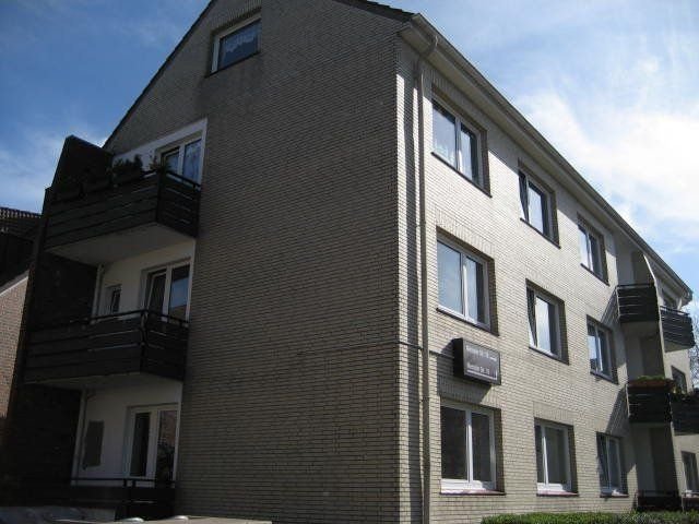 Schnucklige 2 Zi.Wohnung mit schönem Balkon in Norderstedt-Garstedt -Nähe Heroldcenter – zu vermieten !!, 22850 Norderstedt, Etagenwohnung