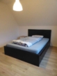 Schlafzimmer - Trendige moderne 2 Zimmer DG Wohnung mit großer Küche und Balkon im 2 Familienhaus in Norderstedt-Glashütte zu vermieten !!!