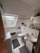 Badezimmer - Schöner Wohnen in Norderstedt-Garstedt!! Exlusive 2 Zimmer DG-Wohnung mit Balkon zu vermieten!