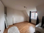 Schlafzimmer 1 - Schöner Wohnen in Norderstedt-Garstedt!! Exlusive 2 Zimmer DG-Wohnung mit Balkon zu vermieten!