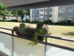 Blick vom Balkon - Trendige 2 Zimmer Whg. mit einem schönen sonnigen Balkon in Norderstedt-Glashütte zu vermieten!!