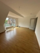 Wohnzimmer 1 - Großzügige 2,5 Zimmer Dachgeschosswohnung mit großem Balkon in 4 Fam.Haus in Norderstedt - Garstedt zu vermieten