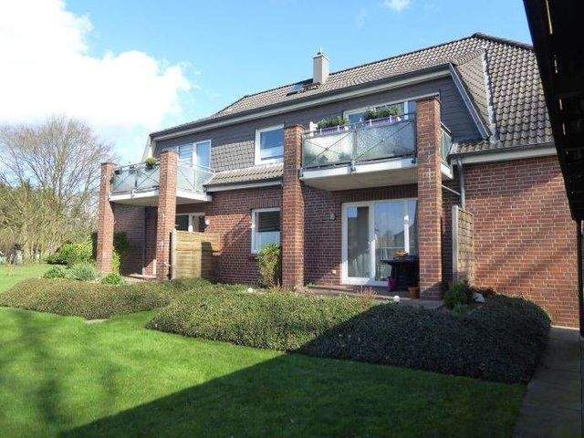 Großzügige 2,5 Zimmer Dachgeschosswohnung mit großem Balkon in 4 Fam.Haus in Norderstedt – Garstedt zu vermieten, 22846 Norderstedt, Etagenwohnung