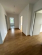 Flur - Großzügige 2,5 Zimmer Dachgeschosswohnung mit großem Balkon in 4 Fam.Haus in Norderstedt - Garstedt zu vermieten