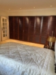 Schlafzimmer mit Einbauschrank - Wohlfühloase !! Exklusives 7 Zi.Einfamilienhaus mit riesigem schönem Grundstück und Schwimmhalle in Norderstedt Garstedt zu verkaufen!!!