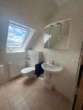 Badezimmer - Charmante 2 Zimmer DG Wohnung in Norderstedt-Glashütte zu vermieten !!