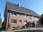 Eingangsansicht - Top gepflegte 3 Zimmer DG-Wohnung mit Gartennutzung in Norderstedt-Garstedt zu vermieten !!!!