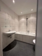 Badezimmer - Courtagefrei !! Exkl. 3 Zimmer Terrassenwohnung ( 78,50 m² Wohnfläche ) in Hamburg Niendorf zu verkaufen !