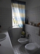 Badezimmer 1 - Traumhafte 3 Zimmer Wohnung mit Balkon - beim AEZ - in HH-Wellingsbüttel zu vermieten !!!