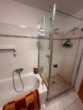 Badezimmer 1 - Charmante 3 Zimmer Wohnung mit Balkon in schöner Wohnanlage in Norderstedt-Garstedt Nähe Herold-Center zu vermieten !!