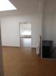 Schöner 3-4 Zimmer Endbungalow mit schönem Grundstück in Norderstedt Garstedt zu verkaufen!!! - Esszimmer mit Treppe zum Keller