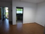 Schöner 3-4 Zimmer Endbungalow mit schönem Grundstück in Norderstedt Garstedt zu verkaufen!!! - Esszimmer mit Blick Richtung Küche