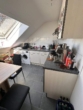 Küche mit Sitzmöglichkeit - Schnucklige top sanierte 1 Zimmer DG-Wohnung im wärmegedämmten Haus in Norderstedt Garstedt zu vermieten !!