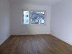 Schlafzimmer - Top gepflegte 2,5 Zimmer EG- Wohnung mit Südbalkon in ruhiger Lage von Norderstedt-Garstedt zu vermieten!!!