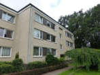 Eingangsansicht im Sommer - Sehr großzügige und moderne 3 Zimmer Wohnung in Norderstedt-Glashütte zu vermieten !!