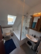 Badezimmer - Traumhafte 2 Zimmer DG Wohnung mit großem Balkon in einem 4 Familienhaus in Norderstedt-Garstedt zu vermieten!!!