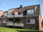 Aussensicht - Traumhafte 2 Zimmer DG Wohnung mit großem Balkon in einem 4 Familienhaus in Norderstedt-Garstedt zu vermieten!!!