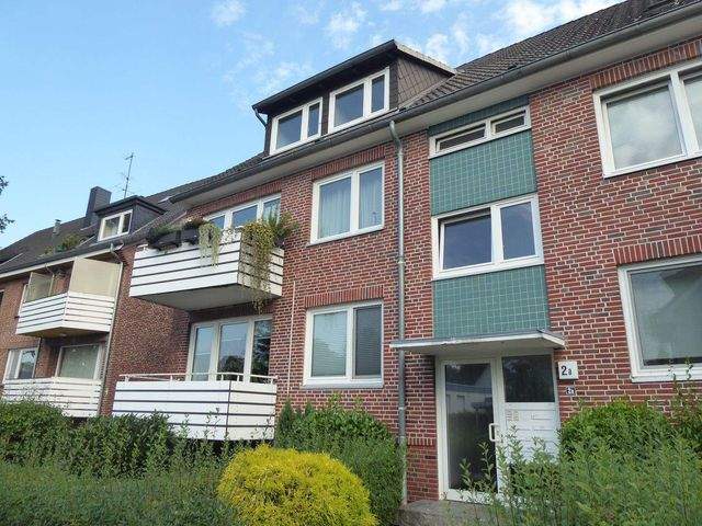Pfiffige 2,5 Zimmer Wohnung mit schönem Sonnenbalkon in Norderstedt Garstedt NäheU-Bahn Richtweg zu vermieten !!, 22850 Norderstedt, Etagenwohnung