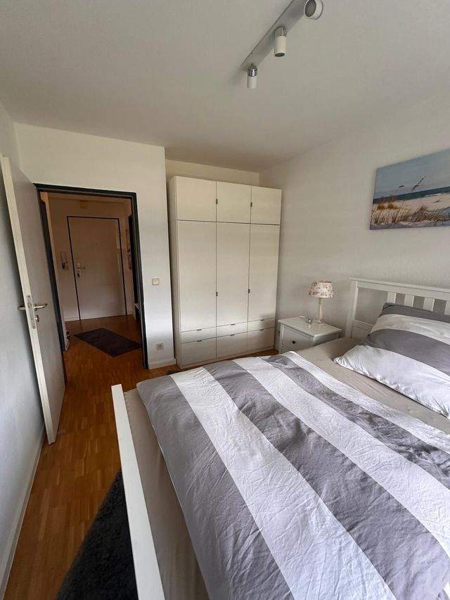 Schicke 1,5 Zimmer Erdgeschoss Wohnung mit Terrasse in einer gepflegten Wohnanlage in Hamburg-Niendorf zu vermieten !! - Photo 3