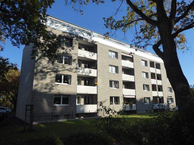 Wohntraum ! 2 Zimmer Penthouse – Wohnung im wärmegedämmten Haus mit einer sonnigen Dachterrasse in Norderstedt-Garstedt zu vermieten !!, 22850 Norderstedt, Penthousewohnung