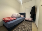 Schlafzimmer - Neujahrsangebot! Preisreduzierung! Kapitalanlage, Zentral gelegene 1,5 Zimmer Wohnung mit Terrasse in Norderstedt-Mitte zu verkaufen!!!