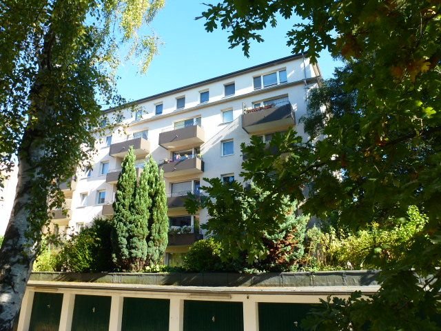 Renditestarkes MFH mit Gewerbeanteil in Norderstedt-Garstedt mit guter Anbindung an Hamburg zu verkaufen !!, 22848 Norderstedt, Wohn- und Geschäftshaus