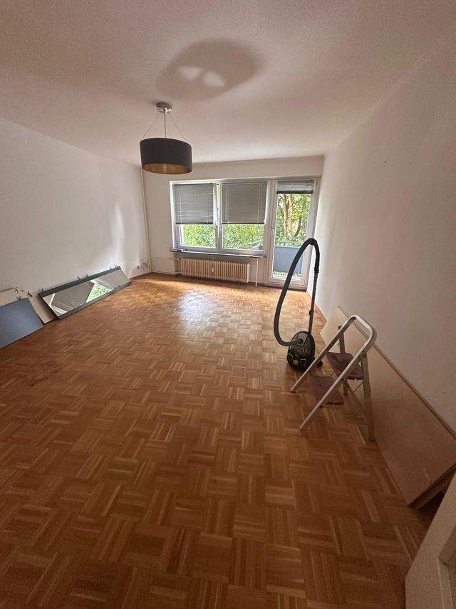 Kuschelige 1,5 Zimmer Wohnung mit Balkon in Norderstedt-Garstedt zu vermieten !!! - Foto 1