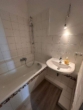Badezimmer 1 - Einziehen und Wohlfühlen !! Neu renovierte und sanierte 3 Zimmer Wohnung mit schönem Sonnenbalkon in Norderstedt-Garstedt zu vermieten !