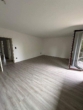 Wohnzimmer 1 - Einziehen und Wohlfühlen !! Neu renovierte und sanierte 3 Zimmer Wohnung mit schönem Sonnenbalkon in Norderstedt-Garstedt zu vermieten !