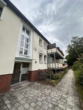 Eingangsansicht - Charmante 4 Zi. Whg. mit Balkon in ruhiger 30er Zone Nähe des Herold-Centers zu vermieten!!